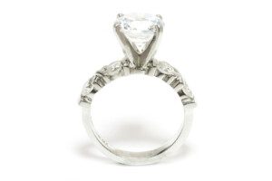 Diamond Engagement Semi-Mount Ring in Platinum