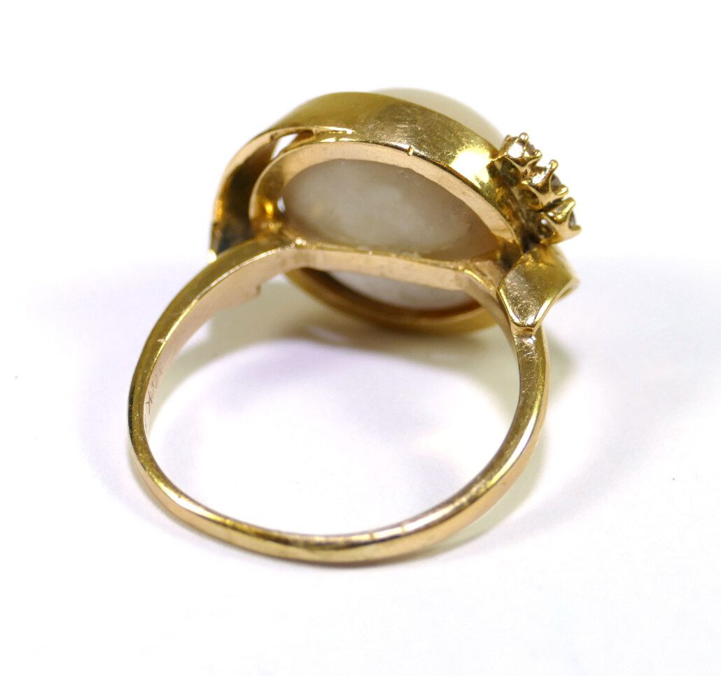 Blister Pearl & Graduating Diamond 14k Yellow Gold Ring | TNS Diamonds ...