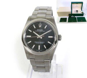 124200 black Rolex