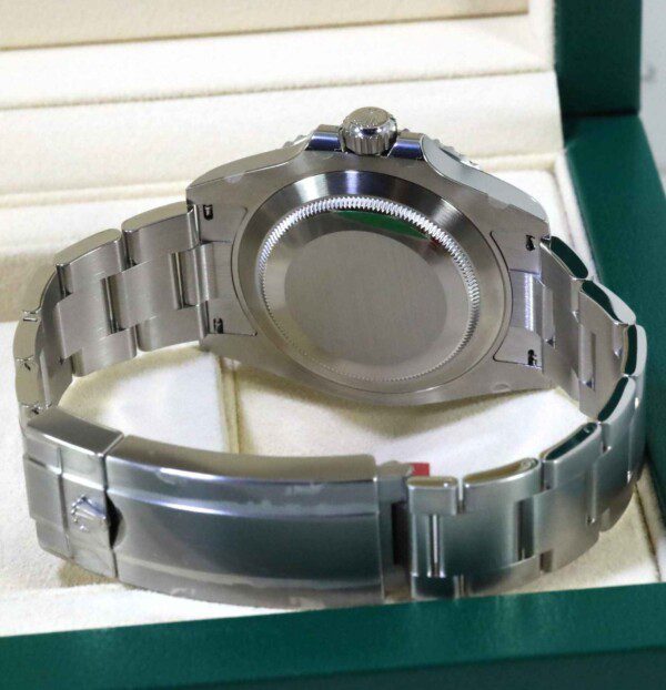 Rolex Submariner Date 'Hulk' - Boxed with Papers from December