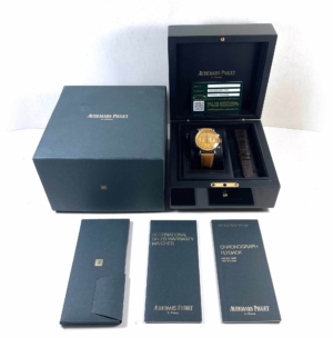 Audemars piguet box hot sale and papers