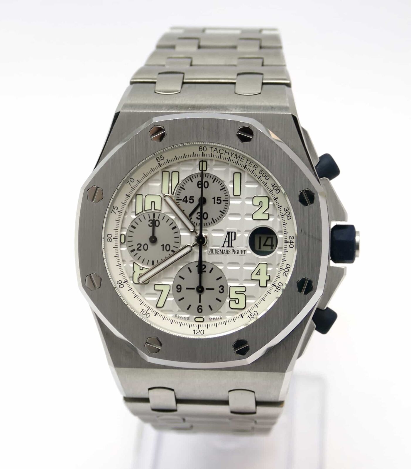 Royal oak chronograph. Audemars Piguet Royal Oak offshore Chronograph.